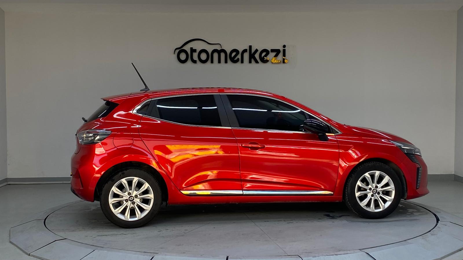 RENAULT CLIO 7